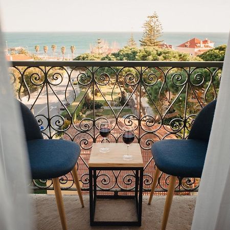 Hotel A House In Estoril - Adults Only Exteriér fotografie A balcony in a hotel room