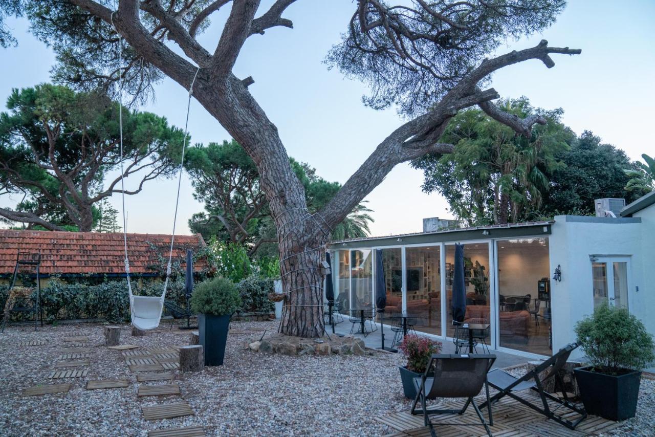 Hotel A House In Estoril - Adults Only Exteriér fotografie The house of the artist in Saint-André-de-Lidon