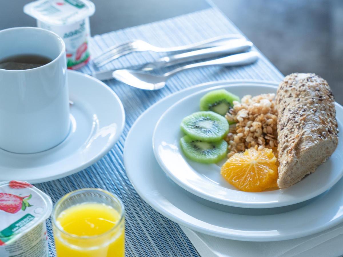 Hotel A House In Estoril - Adults Only Exteriér fotografie A light breakfast